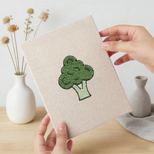 Carica l'immagine nel visualizzatore di Gallery, Punch Needle Kit (4 pezzi) con cornici - Delizie di Verdure