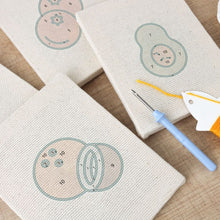 Carica l'immagine nel visualizzatore di Gallery, Punch Needle Kit (4 pezzi) con cornici - Dolce fruttato