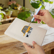 Carica l'immagine nel visualizzatore di Gallery, Punch Needle Kit (4 pezzi) con cornici - Collezione di Auto
