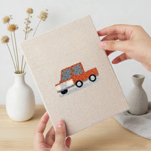 Carica l'immagine nel visualizzatore di Gallery, Punch Needle Kit (4 pezzi) con cornici - Collezione di Auto
