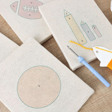 Carica l'immagine nel visualizzatore di Gallery, Punch Needle Kit (4 pezzi) con cornici - Divertimento Sportivo