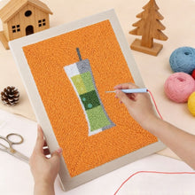 Carica l'immagine nel visualizzatore di Gallery, Punch Needle Kit con cornice - Cocktail 1