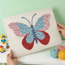 Carica l'immagine nel visualizzatore di Gallery, Punch Needle Kit con cornice - Ali di Primavera