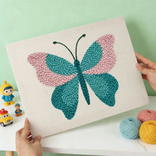 Carica l'immagine nel visualizzatore di Gallery, Punch Needle Kit con cornice - Farfalla Azzurra
