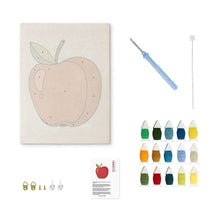 Carica l'immagine nel visualizzatore di Gallery, Punch Needle Kit con cornice - Mela Rossa
