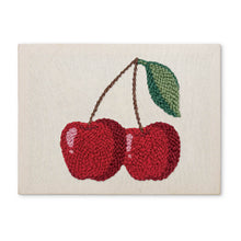 Carica l'immagine nel visualizzatore di Gallery, Punch Needle Kit con cornice - Ciliegie Figured'Art