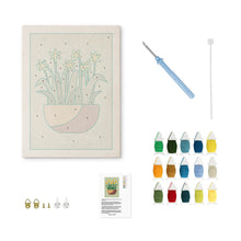 Carica l'immagine nel visualizzatore di Gallery, Punch Needle Kit con cornice - Narcisi al Sole