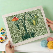 Carica l'immagine nel visualizzatore di Gallery, Punch Needle Kit con cornice - Prato Selvatico