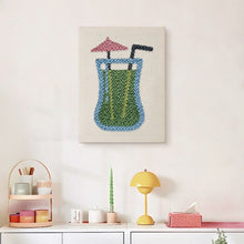 Carica l'immagine nel visualizzatore di Gallery, Punch Needle Kit con cornice - Bevanda Esotica