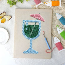 Carica l'immagine nel visualizzatore di Gallery, Punch Needle Kit con cornice - Brezza Tropicale