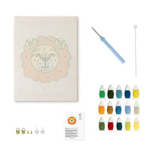 Carica l'immagine nel visualizzatore di Gallery, Punch Needle Kit con cornice - Piccolo Leone