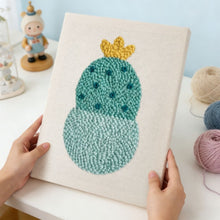 Carica l'immagine nel visualizzatore di Gallery, Punch Needle Kit con cornice - Piccolo Cactus in Fiore
