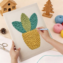 Carica l'immagine nel visualizzatore di Gallery, Punch Needle Kit con cornice - Mini Pianta Verde