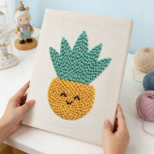 Carica l'immagine nel visualizzatore di Gallery, Punch Needle Kit con cornice - Ananas al Sole