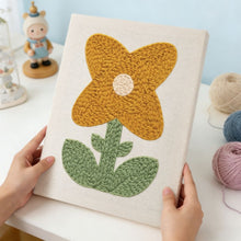 Carica l'immagine nel visualizzatore di Gallery, Punch Needle Kit con cornice - Fiore al Sole