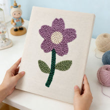 Carica l'immagine nel visualizzatore di Gallery, Punch Needle Kit con cornice - Fiore Primaverile Delicato