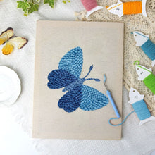 Carica l'immagine nel visualizzatore di Gallery, Punch Needle Kit con cornice - Ali blu