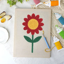 Carica l'immagine nel visualizzatore di Gallery, Punch Needle Kit con cornice - Fiore Radioso