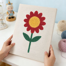 Carica l'immagine nel visualizzatore di Gallery, Punch Needle Kit con cornice - Fiore Radioso