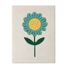 Carica l'immagine nel visualizzatore di Gallery, Punch Needle Kit con cornice - Fiore Cielo Blu Figured'Art