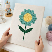 Carica l'immagine nel visualizzatore di Gallery, Punch Needle Kit con cornice - Fiore Cielo Blu