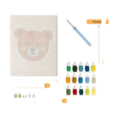 Carica l'immagine nel visualizzatore di Gallery, Punch Needle Kit con cornice - Orso Coccoloso