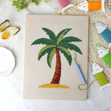 Carica l'immagine nel visualizzatore di Gallery, Punch Needle Kit con cornice - Fuga sull’Isola