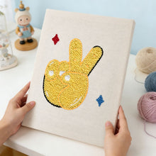 Carica l'immagine nel visualizzatore di Gallery, Punch Needle Kit con cornice - Peace and Shine