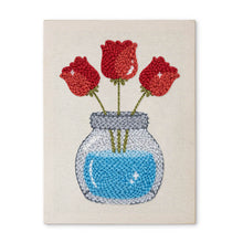 Carica l'immagine nel visualizzatore di Gallery, Punch Needle Kit con cornice - Barattolo di Tulipani Figured'Art