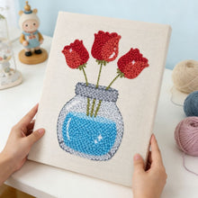 Carica l'immagine nel visualizzatore di Gallery, Punch Needle Kit con cornice - Barattolo di Tulipani