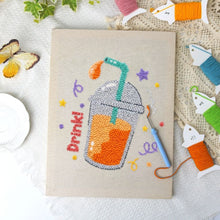 Carica l'immagine nel visualizzatore di Gallery, Punch Needle Kit con cornice - Bollicine e Divertimento