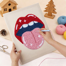 Carica l'immagine nel visualizzatore di Gallery, Punch Needle Kit con cornice - Labbra Elettriche
