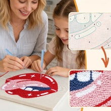 Carica l'immagine nel visualizzatore di Gallery, Punch Needle Kit con cornice - Bacio Stellato