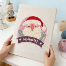 Carica l'immagine nel visualizzatore di Gallery, Punch Needle Kit con cornice - Risata di Babbo Natale