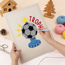 Carica l'immagine nel visualizzatore di Gallery, Punch Needle Kit con cornice - Trofeo di Calcio