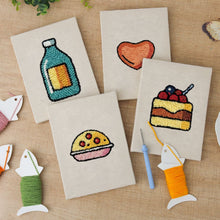 Carica l'immagine nel visualizzatore di Gallery, Punch Needle Kit (4 pezzi) con cornici - Piccole Golosità 1