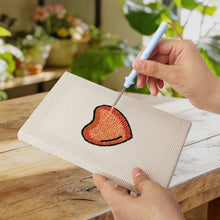Carica l'immagine nel visualizzatore di Gallery, Punch Needle Kit (4 pezzi) con cornici - Piccole Golosità 1