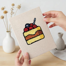 Carica l'immagine nel visualizzatore di Gallery, Punch Needle Kit (4 pezzi) con cornici - Piccole Golosità 1