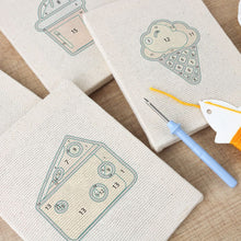 Carica l'immagine nel visualizzatore di Gallery, Punch Needle Kit (4 pezzi) con cornici - Collezione Bocconi Gustosi 1