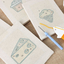 Carica l'immagine nel visualizzatore di Gallery, Punch Needle Kit (4 pezzi) con cornici - Collezione Bocconi Gustosi 2