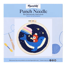 Carica l'immagine nel visualizzatore di Gallery, Punch Needle Kit Bimba e balena fra le stelle cadenti