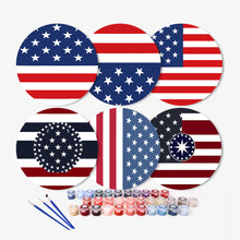Carica l&#39;immagine nel visualizzatore di Gallery, Set di 6 Tovagliette da Dipingere con i numeri (20cm diametro) - Bandiera Americana