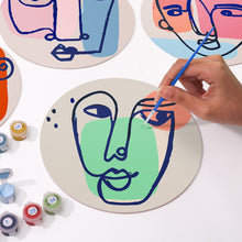 Carica l&#39;immagine nel visualizzatore di Gallery, Set di 6 Tovagliette da Dipingere con i numeri (20cm diametro) - Viso Astratto Moderno