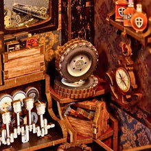Carica l'immagine nel visualizzatore di Gallery, Book Nook - Garage Vintage