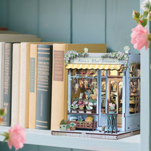 Carica l'immagine nel visualizzatore di Gallery, Casa Miniatura 3D - Gli Iris di Anna