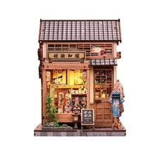 Carica l'immagine nel visualizzatore di Gallery, Book Nook - Atelier di seta a Kyoto