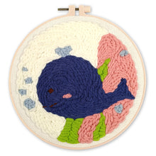 Carica l'immagine nel visualizzatore di Gallery, Punch Needle Balena blu sorridente