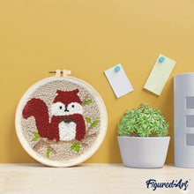 Carica l'immagine nel visualizzatore di Gallery, Punch Needle Kit Scoiattolo carino