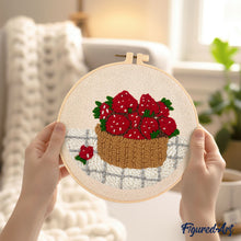 Carica l'immagine nel visualizzatore di Gallery, Punch Needle Kit Cestino di fragole