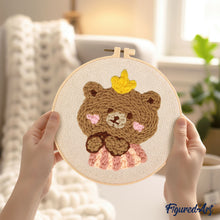 Carica l'immagine nel visualizzatore di Gallery, Punch Needle Kit Orso bruno 1